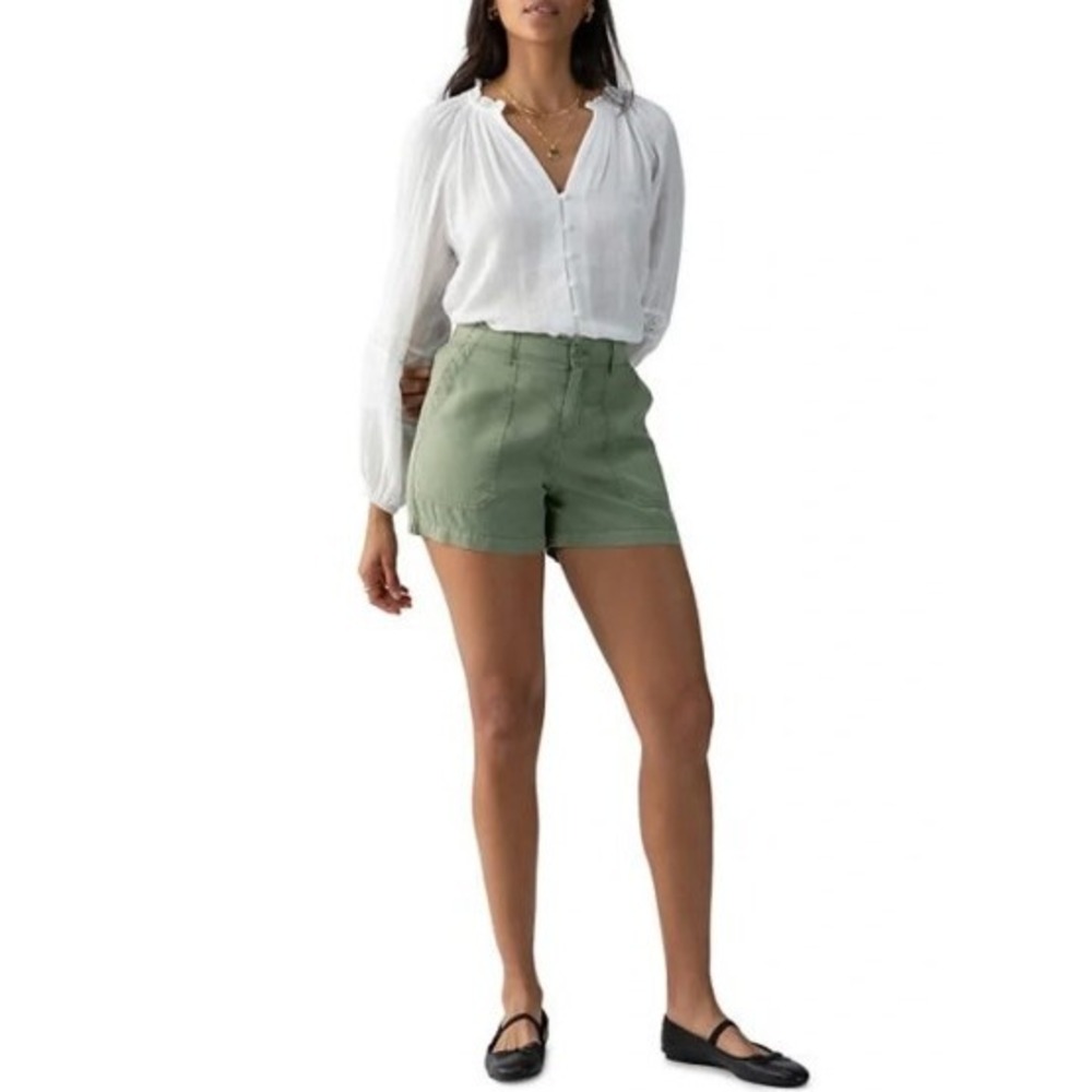 Social Standard by Sanctuary Fortune Tencel Shorts Womens L Green Tea New Safari